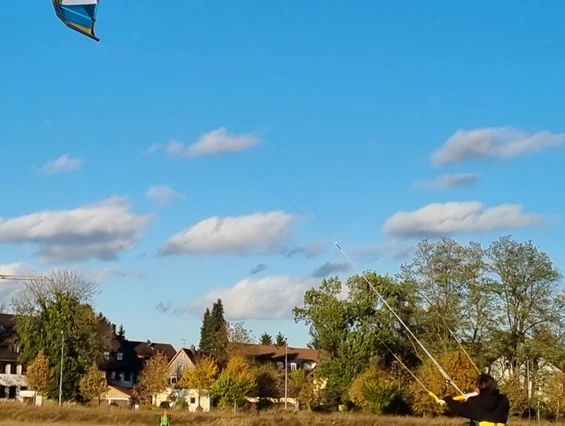 Kitesurf: Kiteaufbaukurse in München  - Kite Fly High - Community / Shop / Schule München