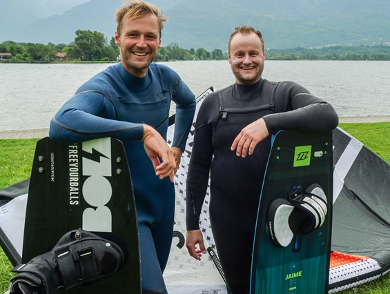 Surfshop: Ben und Jonas von YouShouldSurf - YouShouldSurf