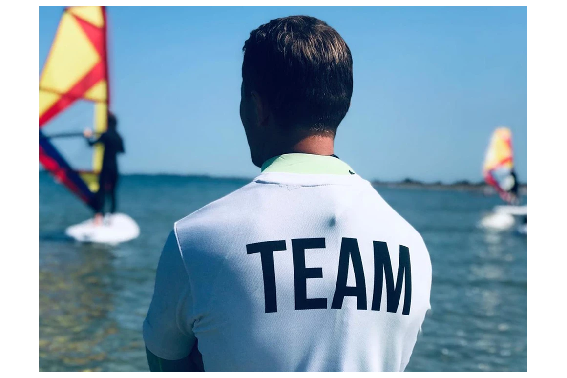 Kitesurf: LOOP IN - Surf & Kiteschule Dierhagen