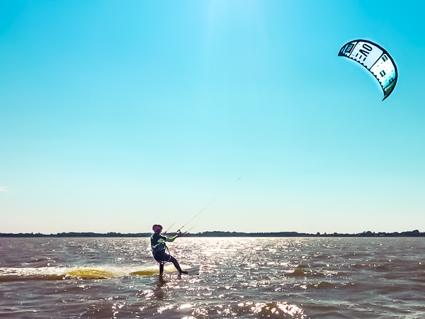 LOOP IN - Surf & Kiteschule Dierhagen Entdecke unsere Kitekurse Kitekurs THREE