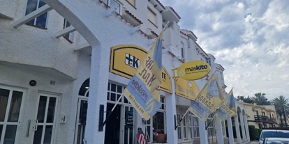 Scuola di aquiloni - Integrierter Kiteshop & Service - Spagna - Maskite