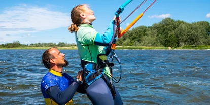 Kiteschule - Unterrichtssprache: Deutsch - Altenkirchen (Vorpommern-Rügen) - Kiteschule FLY-A-KITE