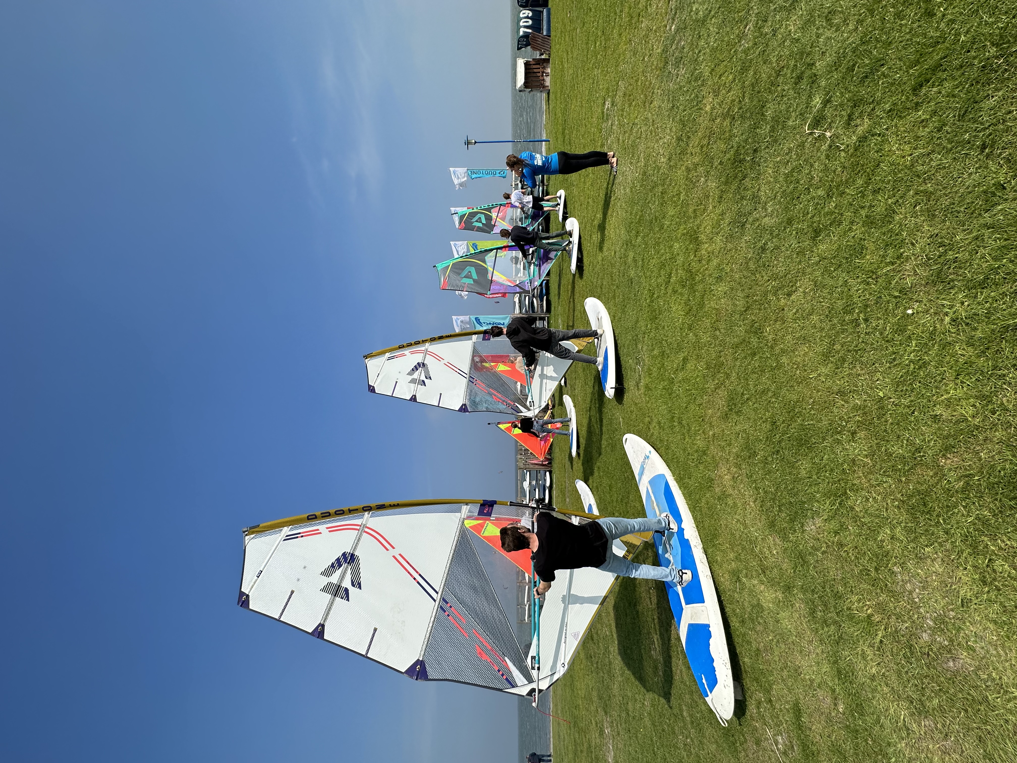 Kiteschule - Besondere Zielgruppen: Junge Erwachsene - Niedersachsen - Windloop Pro Center + Strandbar