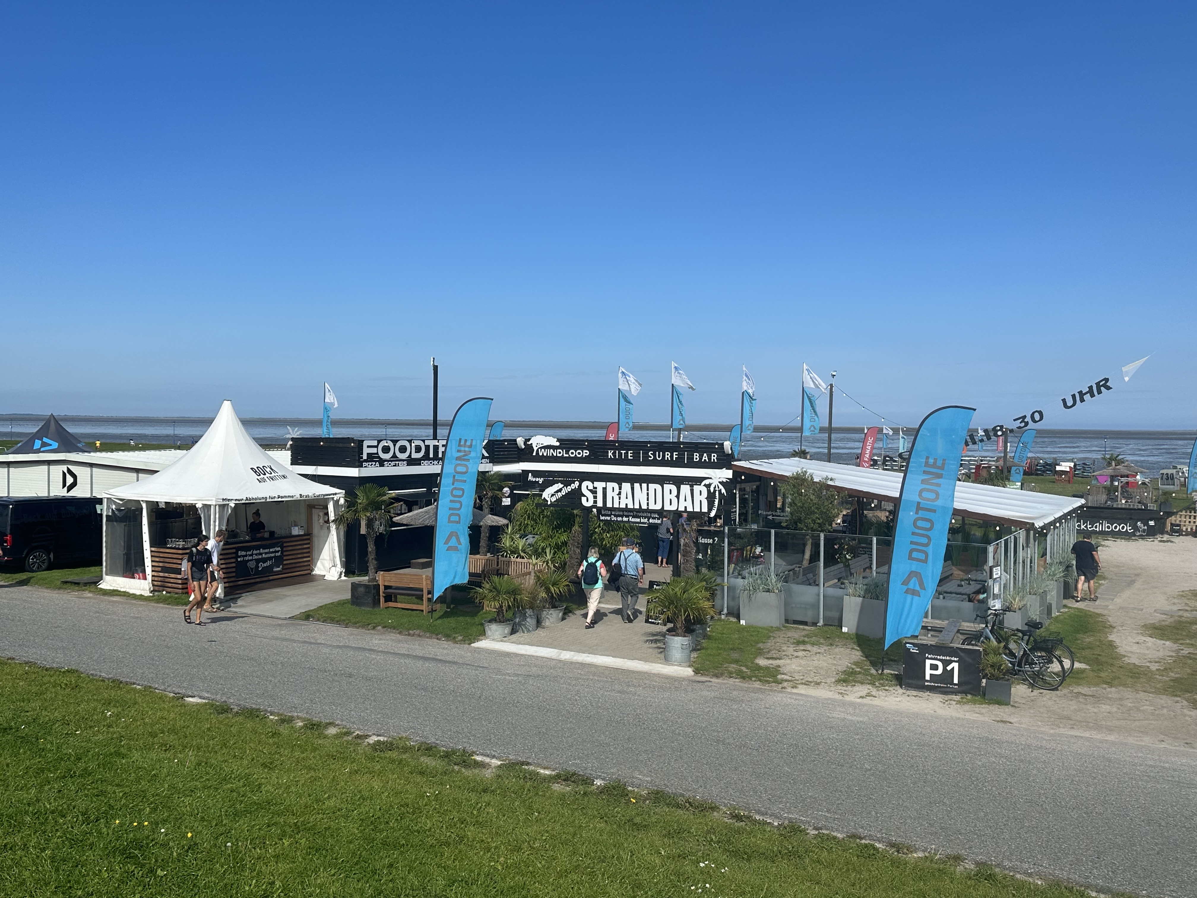Kiteschule - Besondere Zielgruppen: Junge Erwachsene - Niedersachsen - Unsere Station - Windloop Pro Center + Strandbar