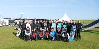Scuola di aquiloni - Integrierter Kiteshop & Service - Nordseeküste - Kurse bei uns  - Windloop Pro Center + Strandbar