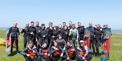Scuola di aquiloni - Integrierter Kiteshop & Service - Nordseeküste - Windloop Pro Center + Strandbar